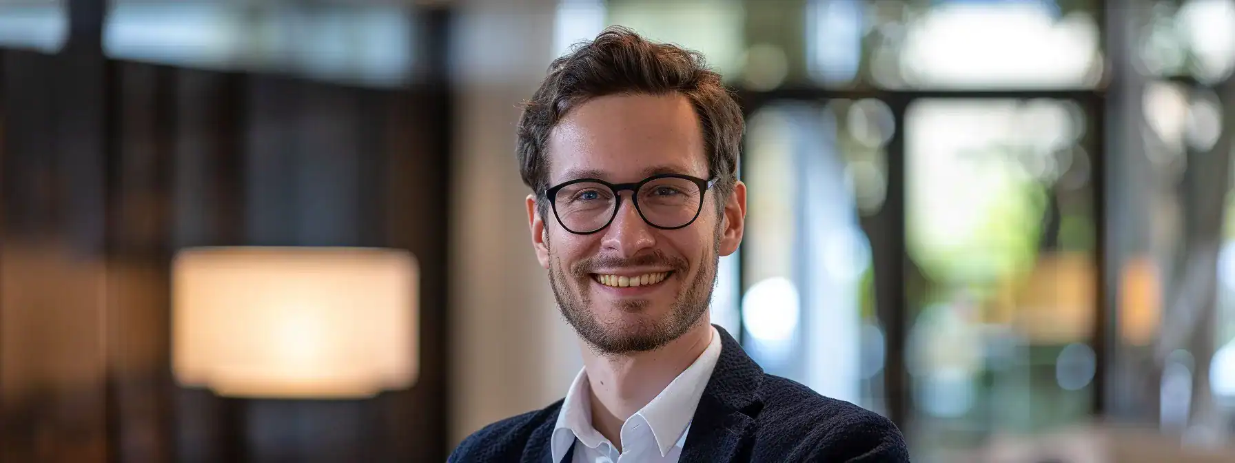 a bright, modern living room with sleek, energy-efficient fixtures showcasing optimal lighting.